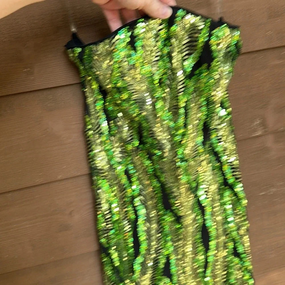 NovaLuxe green sequined bodysuit size medium - Picture 2 of 5